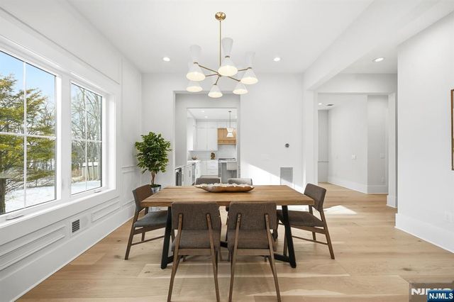 8 Montgomery Road, Livingston, NJ 07039