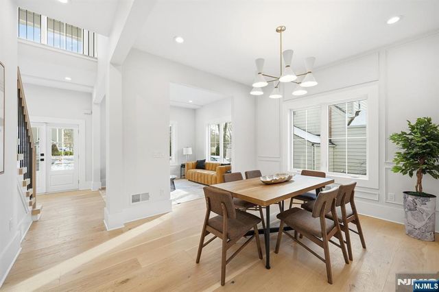 8 Montgomery Road, Livingston, NJ 07039