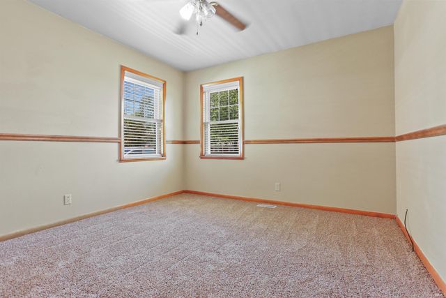318 W Jefferson Avenue, Chandler, IN 47610