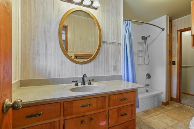 318 W Jefferson Avenue, Chandler, IN 47610
