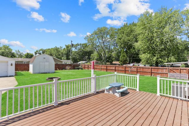 318 W Jefferson Avenue, Chandler, IN 47610