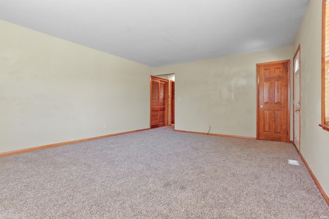 318 W Jefferson Avenue, Chandler, IN 47610