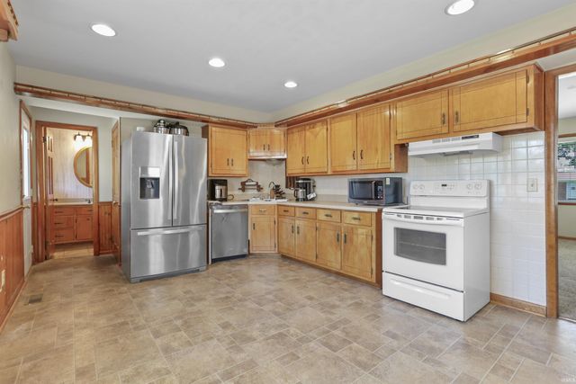 318 W Jefferson Avenue, Chandler, IN 47610