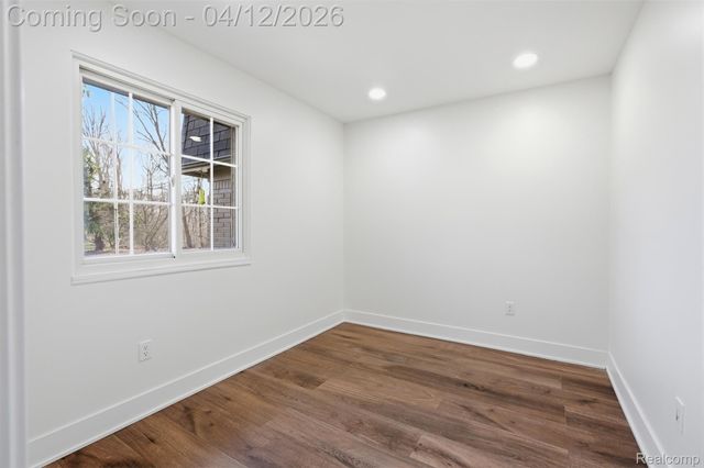 18878 Sunbright Avenue, Lathrup Village, MI 48076