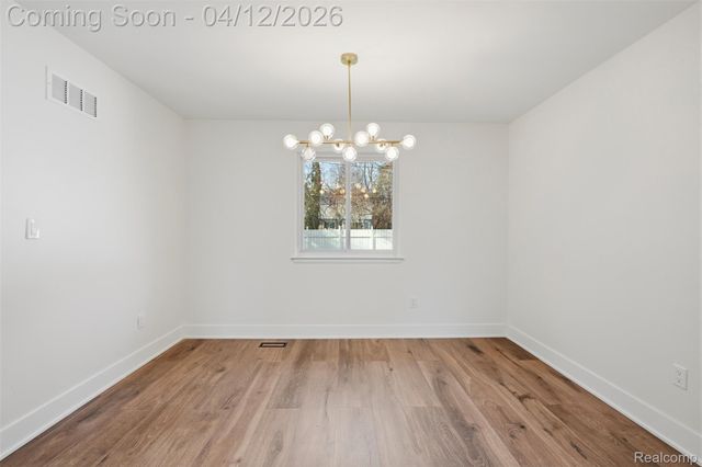 18878 Sunbright Avenue, Lathrup Village, MI 48076