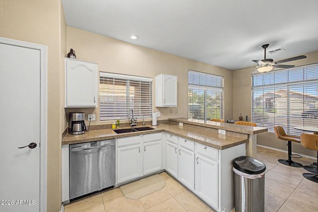 1044 W HEATHER Avenue, Gilbert, AZ 85233