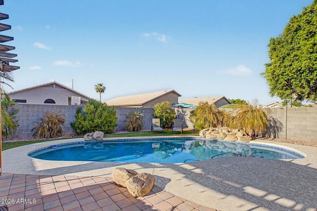 1044 W HEATHER Avenue, Gilbert, AZ 85233