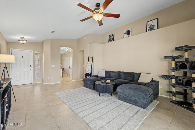 1044 W HEATHER Avenue, Gilbert, AZ 85233