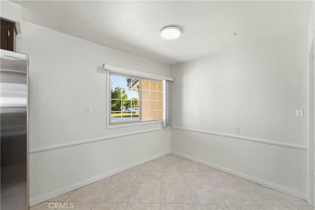 Image 12 of property listing at 8828 Collett, North Hills, CA 91343