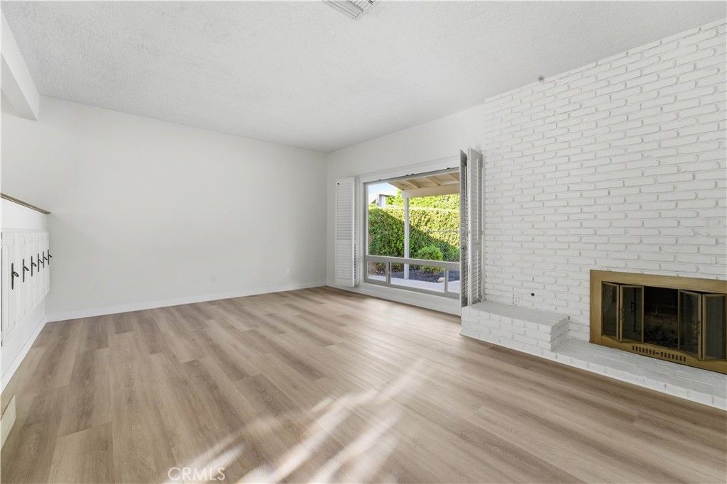 Image 17 of property listing at 8828 Collett, North Hills, CA 91343