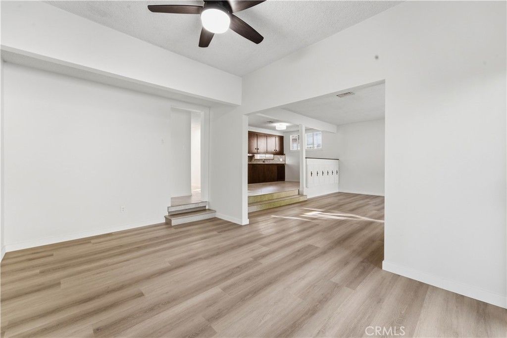 Image 19 of property listing at 8828 Collett, North Hills, CA 91343