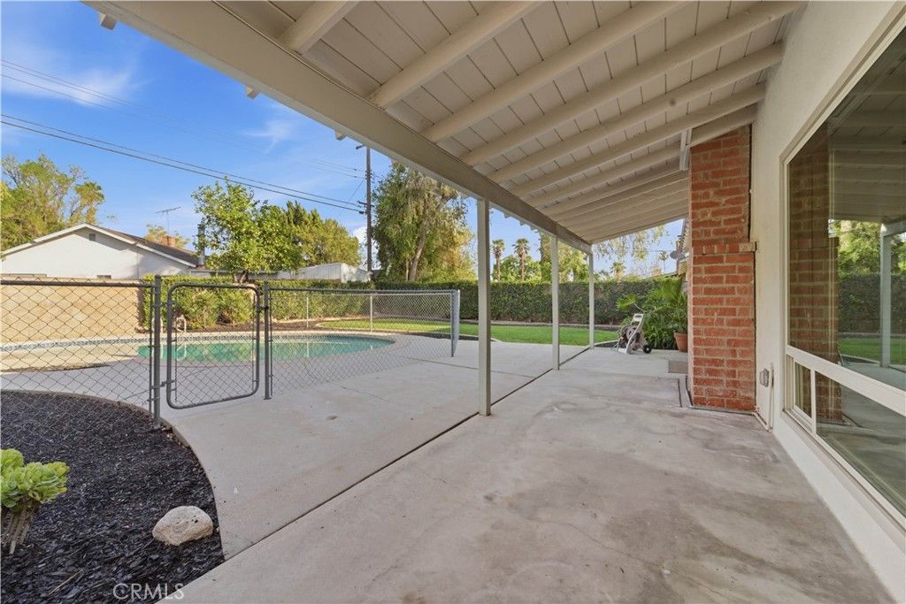 Image 31 of property listing at 8828 Collett, North Hills, CA 91343