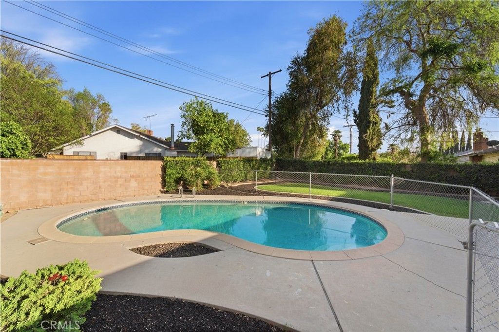 Image 39 of property listing at 8828 Collett, North Hills, CA 91343