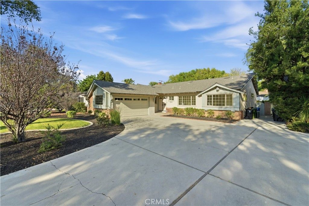 Image 40 of property listing at 8828 Collett, North Hills, CA 91343