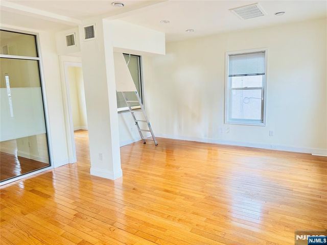 1646 Center Avenue 2, Fort Lee, NJ 07024