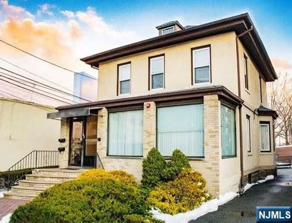 1646 Center Avenue 2, Fort Lee, NJ 07024