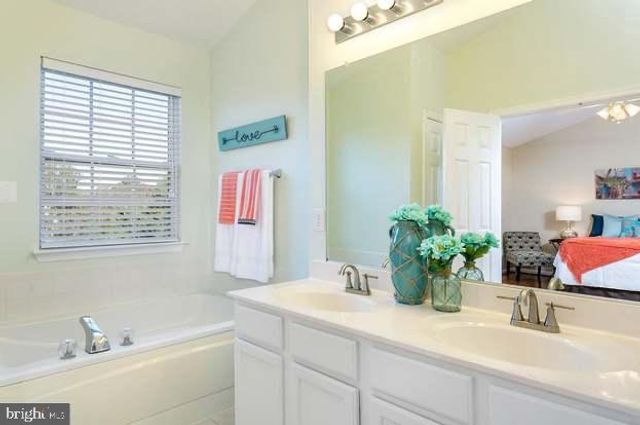8743 STONEHOUSE DR, Ellicott City, MD 21043