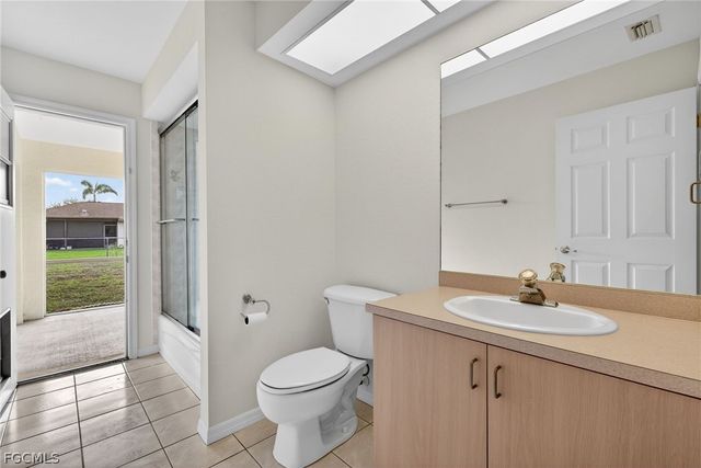 1023 SE 18th AVE, Cape Coral, FL 33990