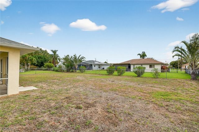 1023 SE 18th AVE, Cape Coral, FL 33990