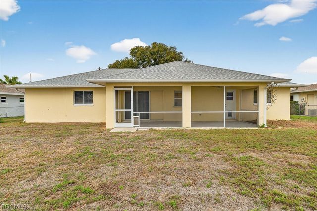 1023 SE 18th AVE, Cape Coral, FL 33990