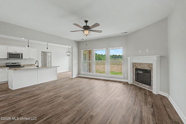 12255 Eason Farm Road, Byhalia, MS 38611