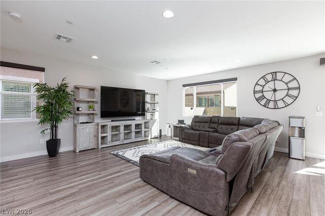 8910 Gilpin Street, Las Vegas, NV 89166