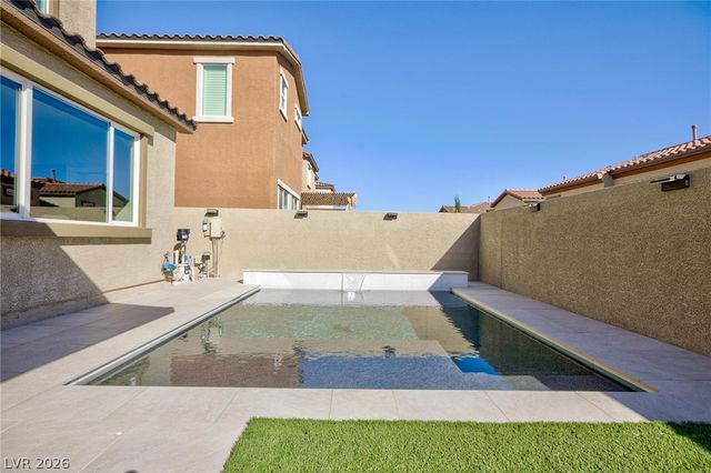 8910 Gilpin Street, Las Vegas, NV 89166