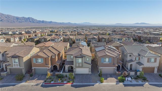 8910 Gilpin Street, Las Vegas, NV 89166