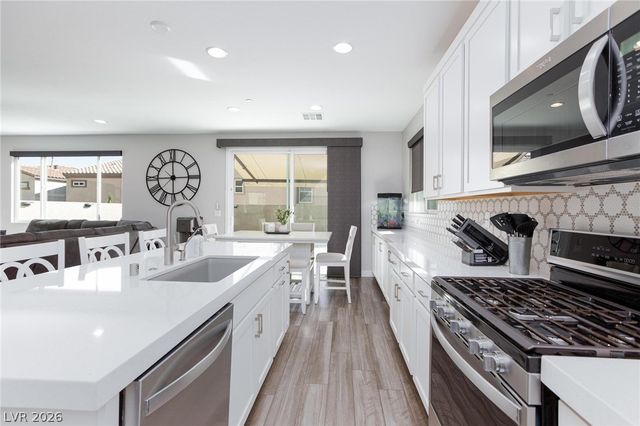 8910 Gilpin Street, Las Vegas, NV 89166