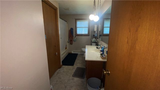 1326 Barclay Messerly Road, Leavittsburg, OH 44430