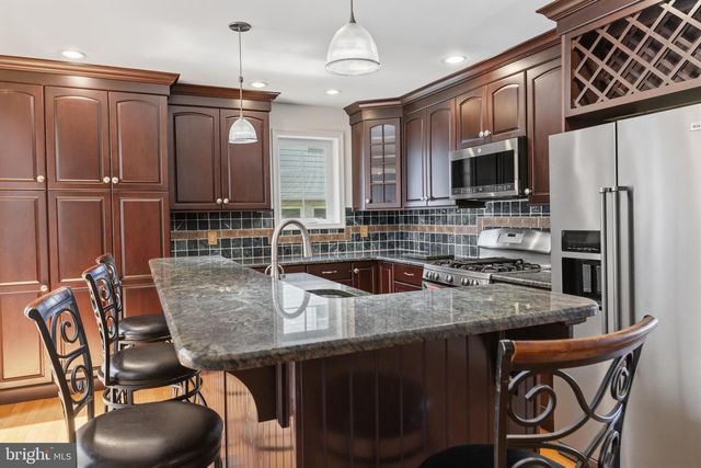681 JACKSON AVE, Glenside, PA 19038