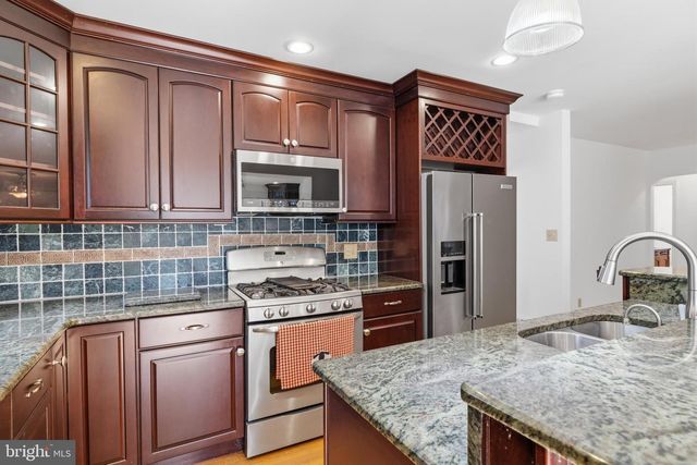 681 JACKSON AVE, Glenside, PA 19038