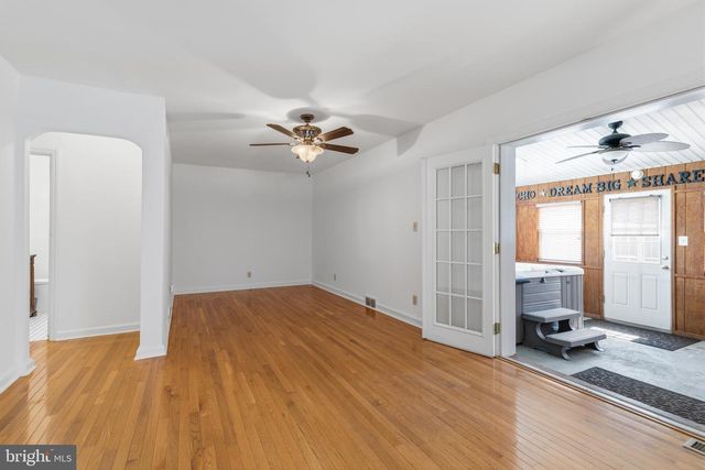 681 JACKSON AVE, Glenside, PA 19038
