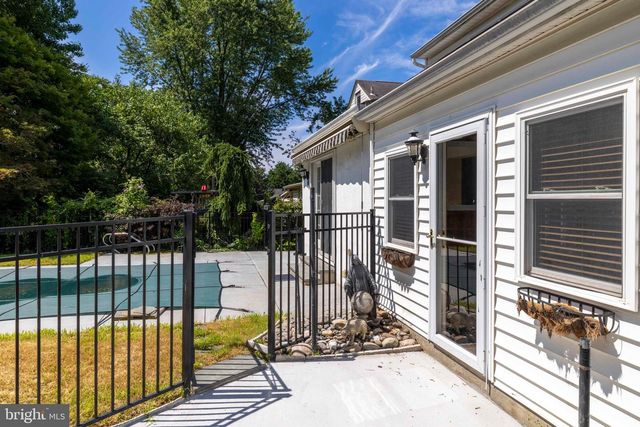 681 JACKSON AVE, Glenside, PA 19038