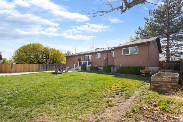 8961 S GALILEE WAY, West Jordan, UT 84088