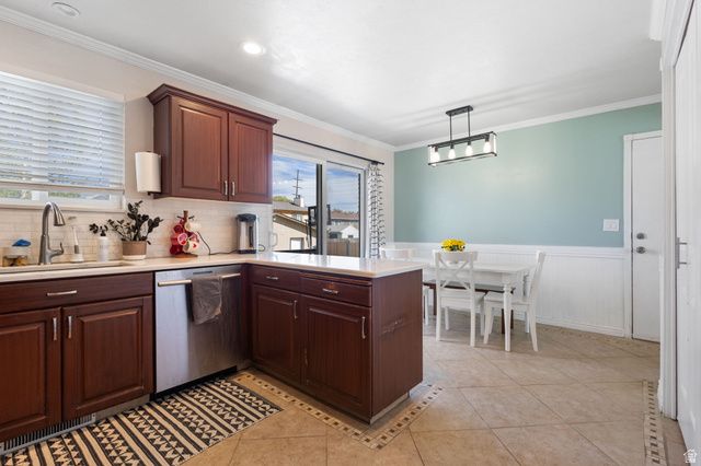 8961 S GALILEE WAY, West Jordan, UT 84088