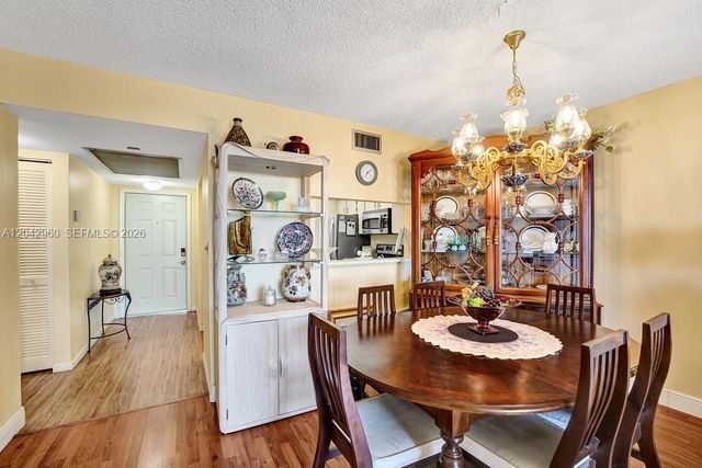 1000 Colony Point Circle 422, Pembroke Pines, FL 33026