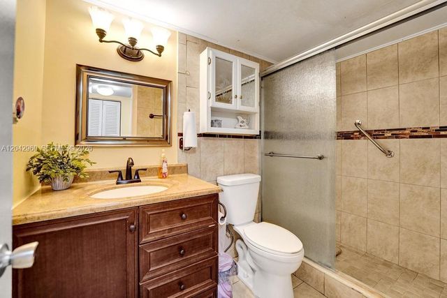 1000 Colony Point Circle 422, Pembroke Pines, FL 33026
