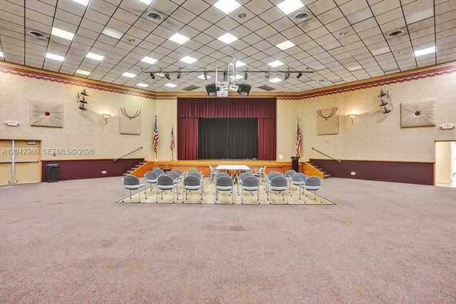1000 Colony Point Circle 422, Pembroke Pines, FL 33026