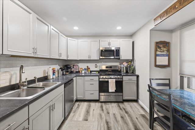 537 S Birch Street, Ellettsville, IN 47429