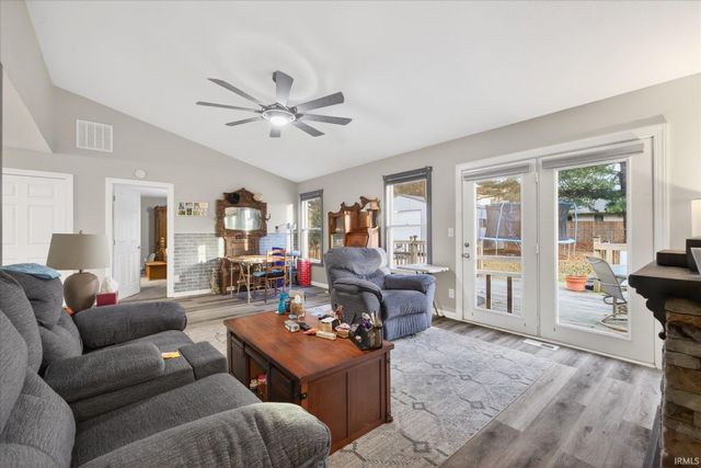 537 S Birch Street, Ellettsville, IN 47429