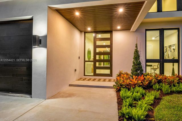 5765 SW 47th St, Miami, FL 33155