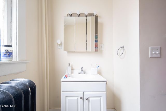 10 Putnam Street, Albany, NY 12202