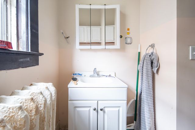 10 Putnam Street, Albany, NY 12202