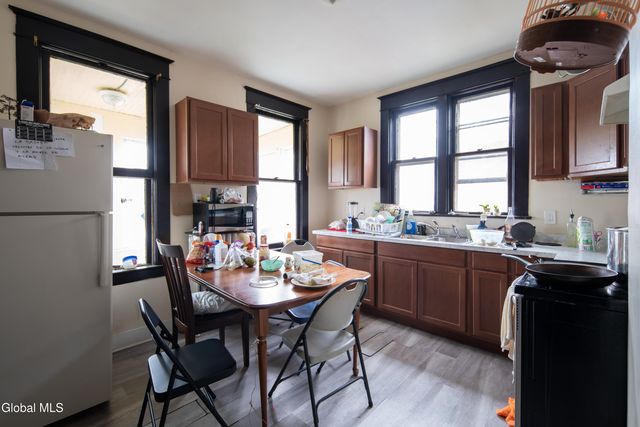 10 Putnam Street, Albany, NY 12202