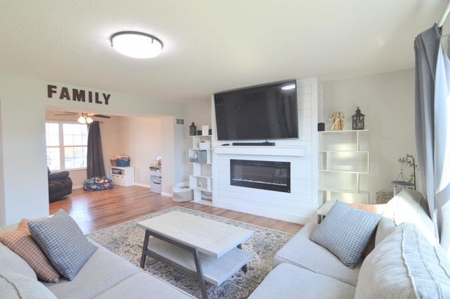 10444 Canberra Drive, Independence, KY 41051