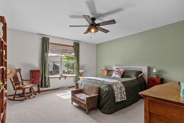 217 YACOUB LANE, Fond Du Lac, WI 54935