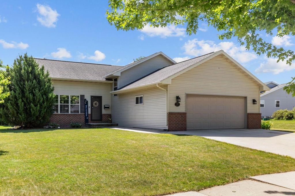 217 YACOUB LANE, Fond Du Lac, WI 54935