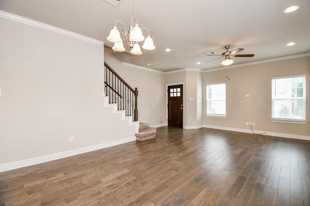 4823 Hardy Street, Houston, TX 77009