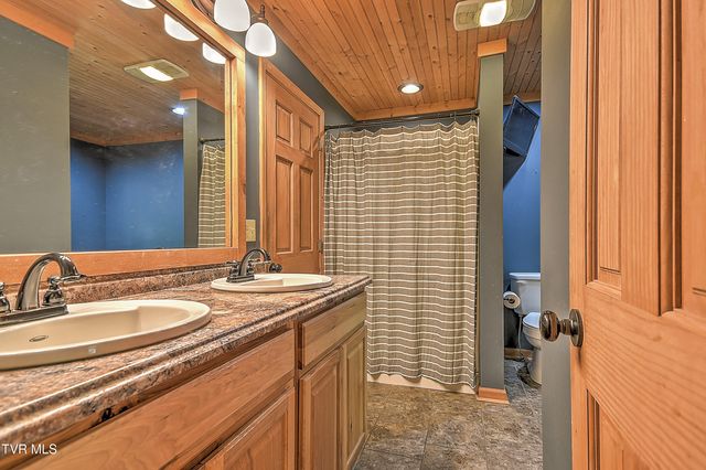 9245 Mendota Road, Mendota, VA 24270